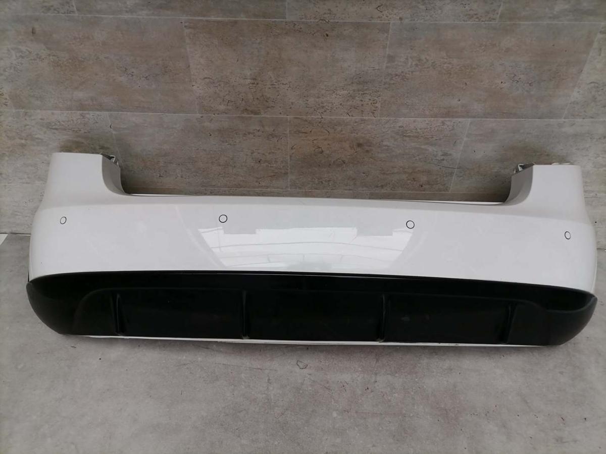 Skoda Fabia 2 5J original Stoßstange Stossfänger hinten LF9E-Candyweiss Fließheck Bj.2013